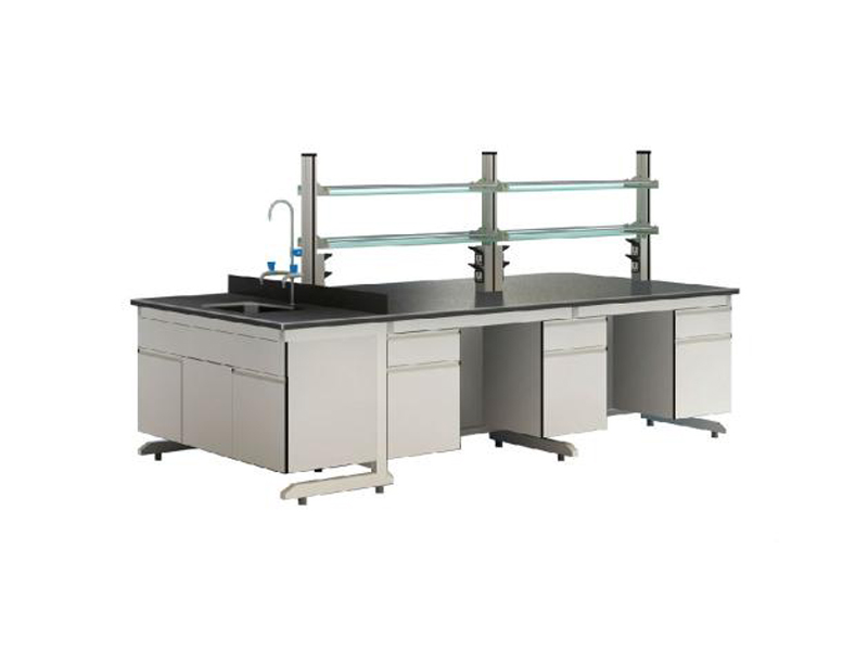 ����ʵ��̨