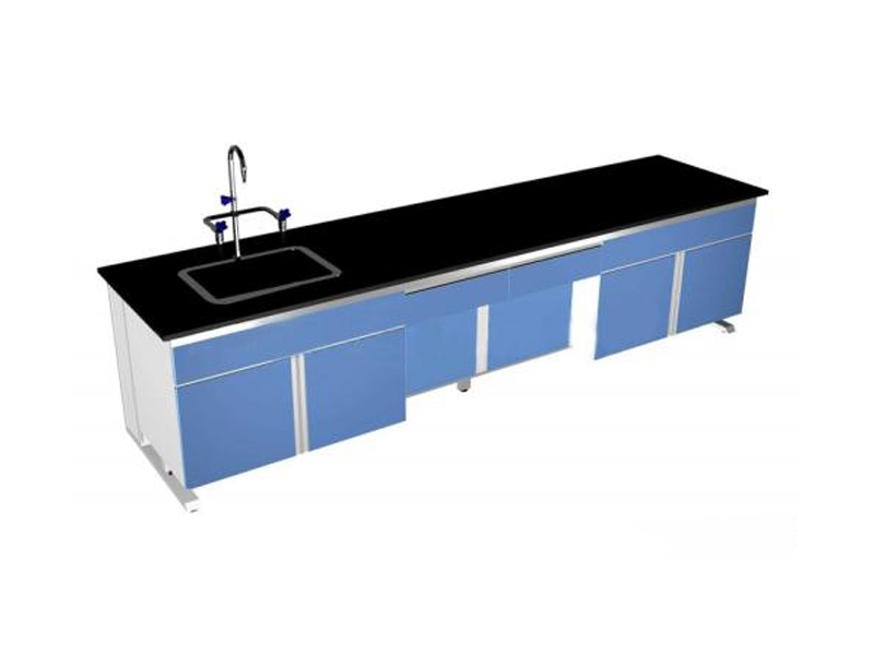 ����ʵ��̨