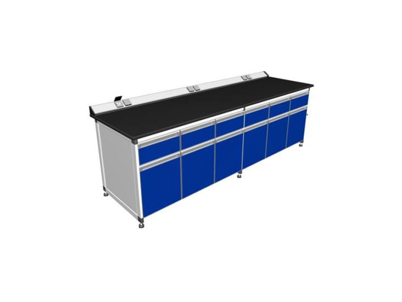 ����ʵ��̨